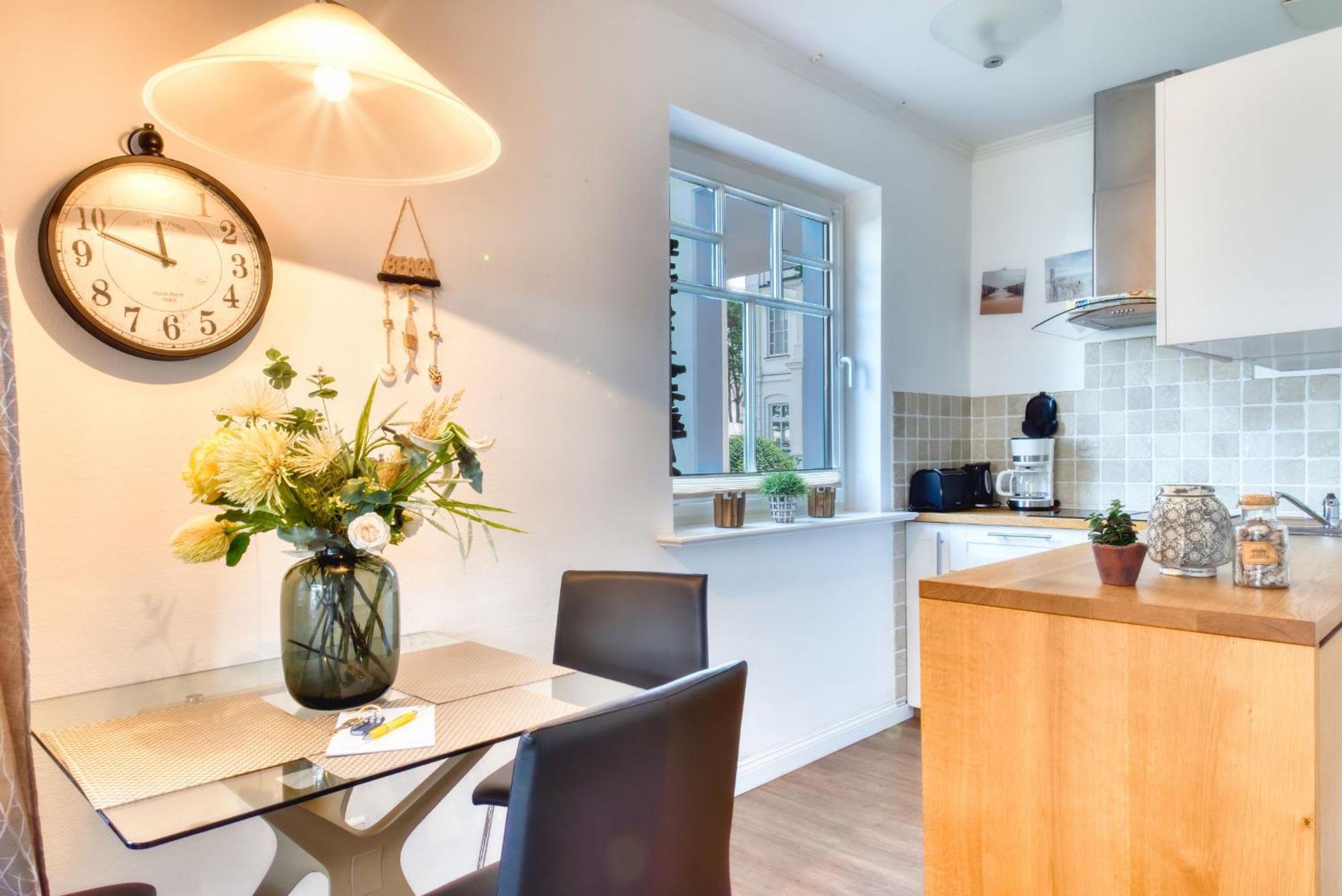 Ferienwohnung "Sonnendeck" In Der Villa Seeadler Binz Buitenkant foto
